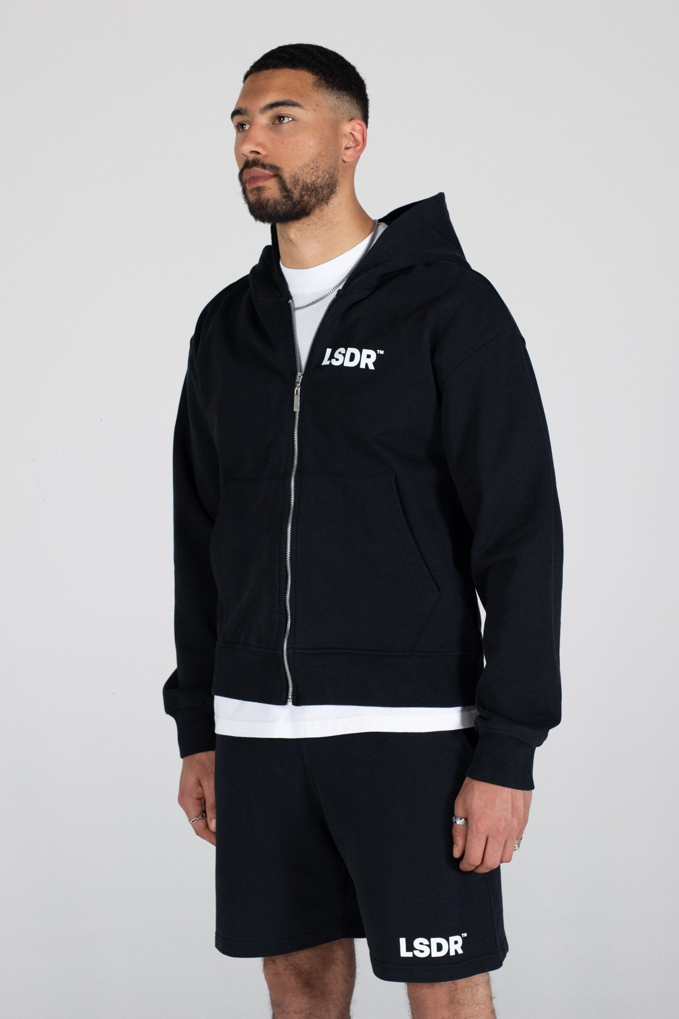 EXPLORERS ZIP HOODIE - JET BLACK - LA SCÈNE DE RUEZip hoodieLA SCÈNE DE RUELA SCÈNE DE RUE