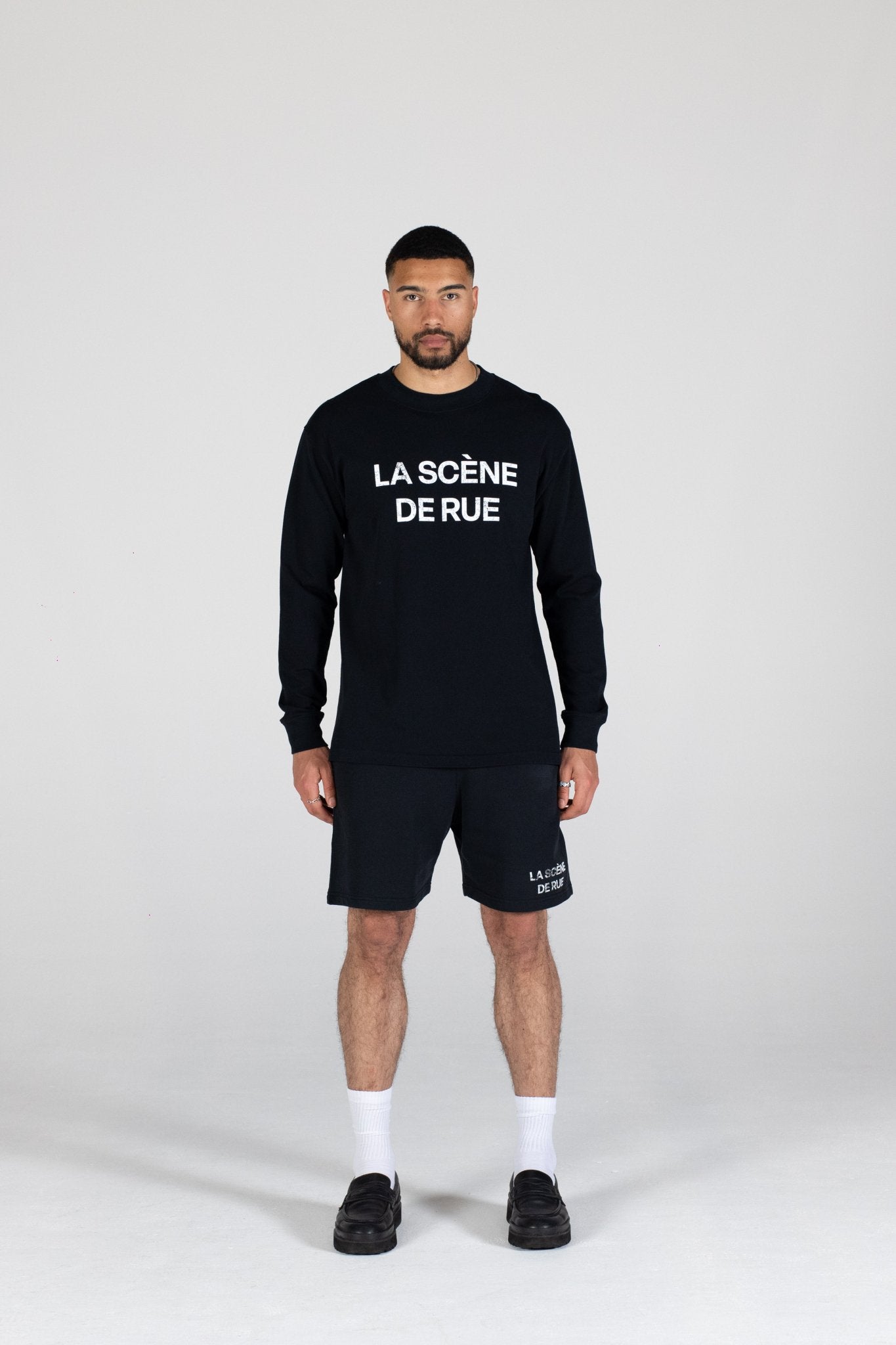 LOGO LONG SLEEVE V2 - JET BLACK - LA SCÈNE DE RUELong sleeved T-shirtLA SCÈNE DE RUELA SCÈNE DE RUE