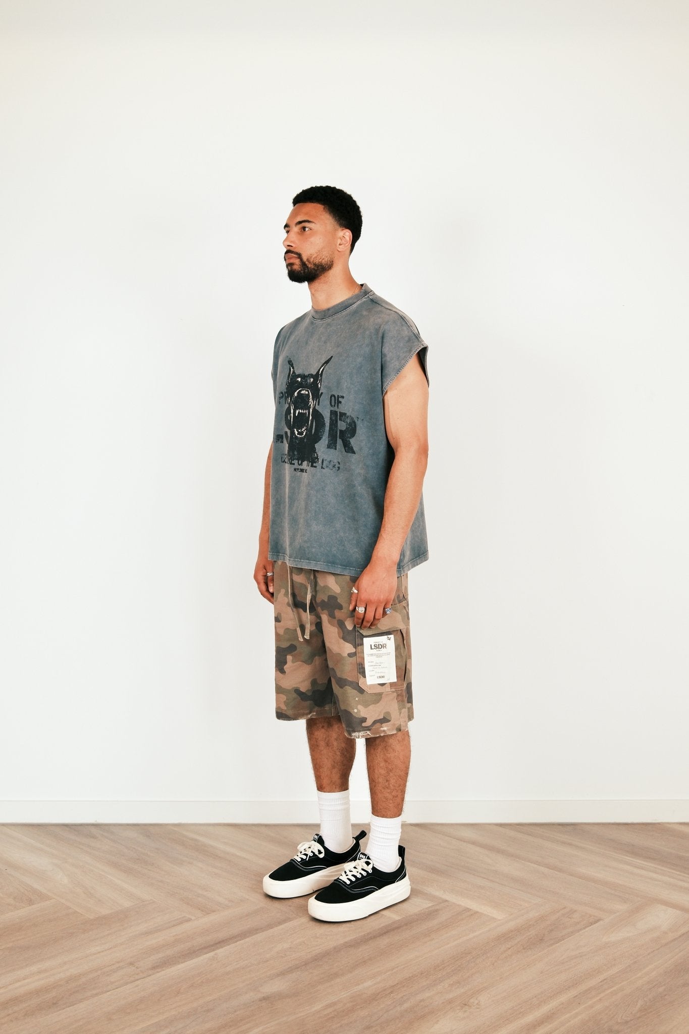 PROPERTY SLEEVELESS T-SHIRT - WASHED BLUE - LA SCÈNE DE RUET-ShirtLA SCÈNE DE RUELA SCÈNE DE RUE