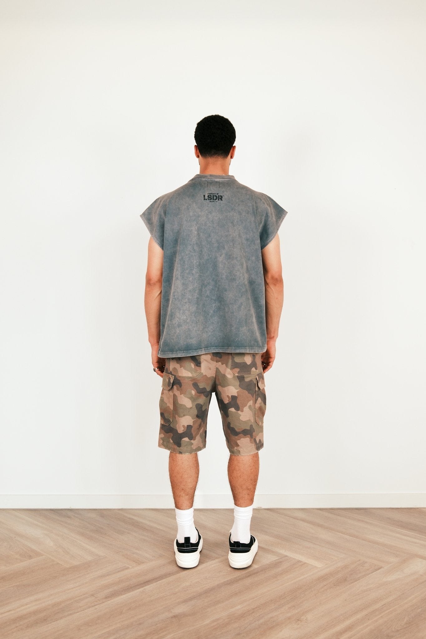 PROPERTY SLEEVELESS T-SHIRT - WASHED BLUE - LA SCÈNE DE RUET-ShirtLA SCÈNE DE RUELA SCÈNE DE RUE