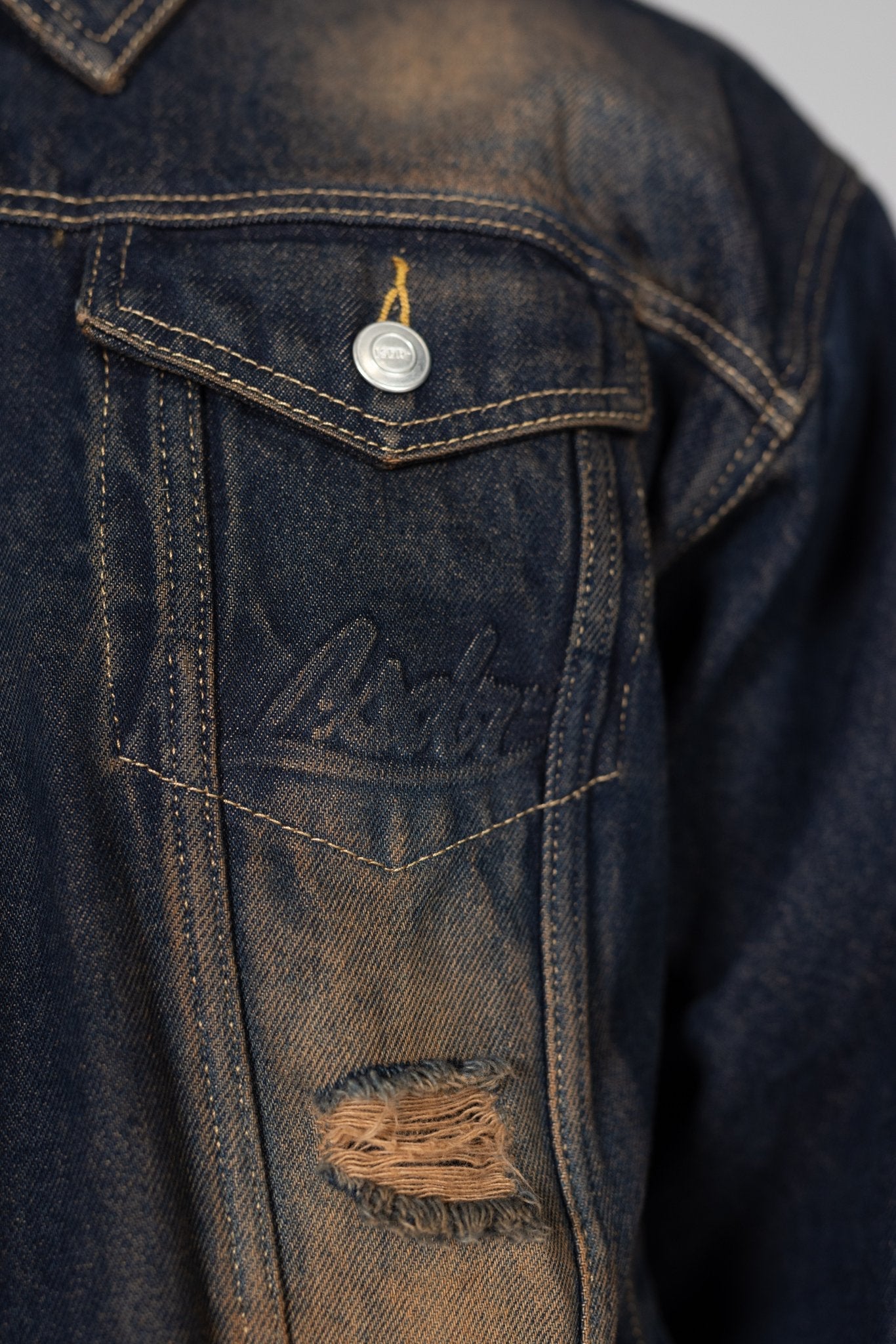 TERRE NOIR DENIM SET - LA SCÈNE DE RUEDenim Jacket - Denim Jeans Full setLA SCÈNE DE RUELA SCÈNE DE RUE