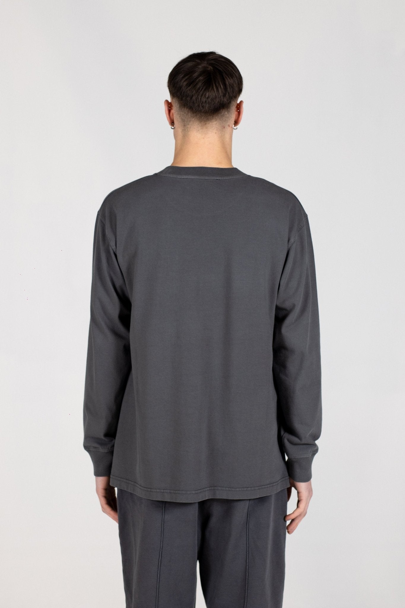 UDR LONG SLEEVE T-SHIRT - GRAY PINSTRIPE - LA SCÈNE DE RUELong sleeved T-shirtLA SCÈNE DE RUELA SCÈNE DE RUE