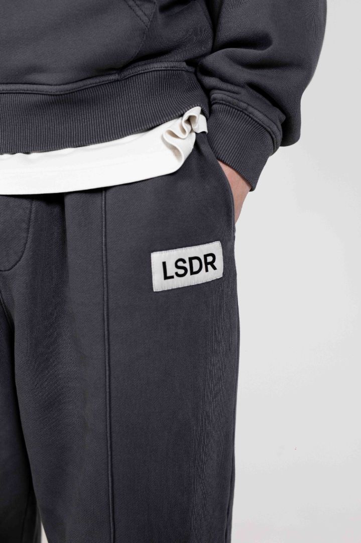 UDR TRACKPANTS - GRAY PINSTRIPE - LA SCÈNE DE RUETrackpantsLA SCÈNE DE RUELA SCÈNE DE RUE