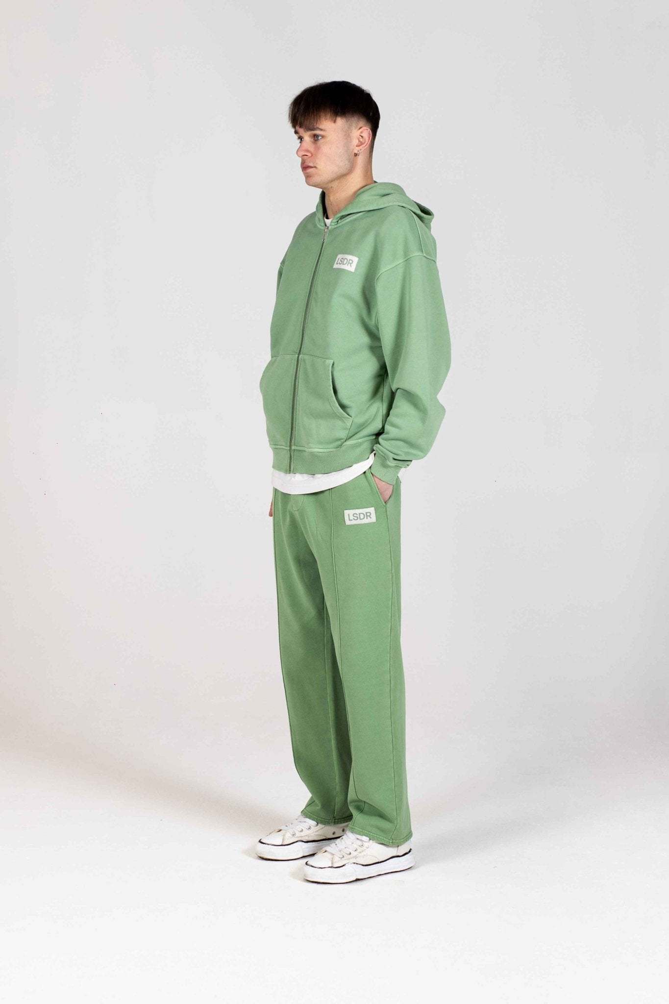 UDR TRACKPANTS - SHALE GREEN - LA SCÈNE DE RUETrackpantsLA SCÈNE DE RUELA SCÈNE DE RUE