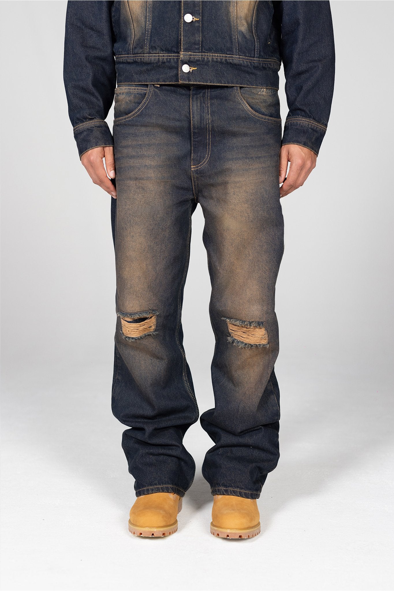 DENIM JEANS LSDR SET - DIRTY DENIM SET - BAGGY JEANS LUXURY REPRESENT FLANEUR LA SCENE DE RUE  - WASHED DENIM SET LA SCENE DE RUE - JACKET DARK BLUE DENIM BROWN - CROPPED DENIM JHACKET STREETWEAR LUXURY - ACNE STUDIOS DENIM JEANS DUPE - OVERSIZED DENIM SET - WIDE LEG JEANS - DENIM JACKET TRUCKER LSDR - LA SCENE DE RUE 