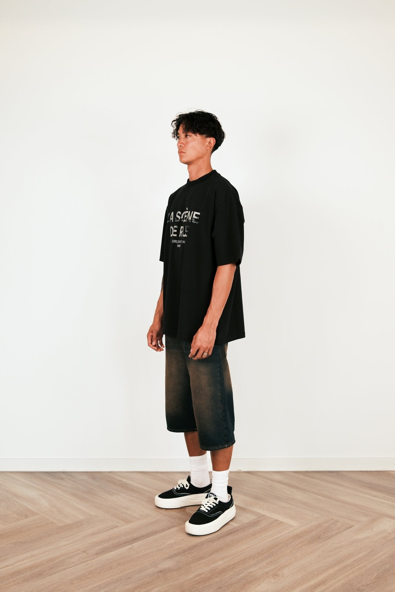 TERRE NOIR JORTS - DIRTY WASH - LA SCÈNE DE RUEDenim ShortLA SCÈNE DE RUELA SCÈNE DE RUE